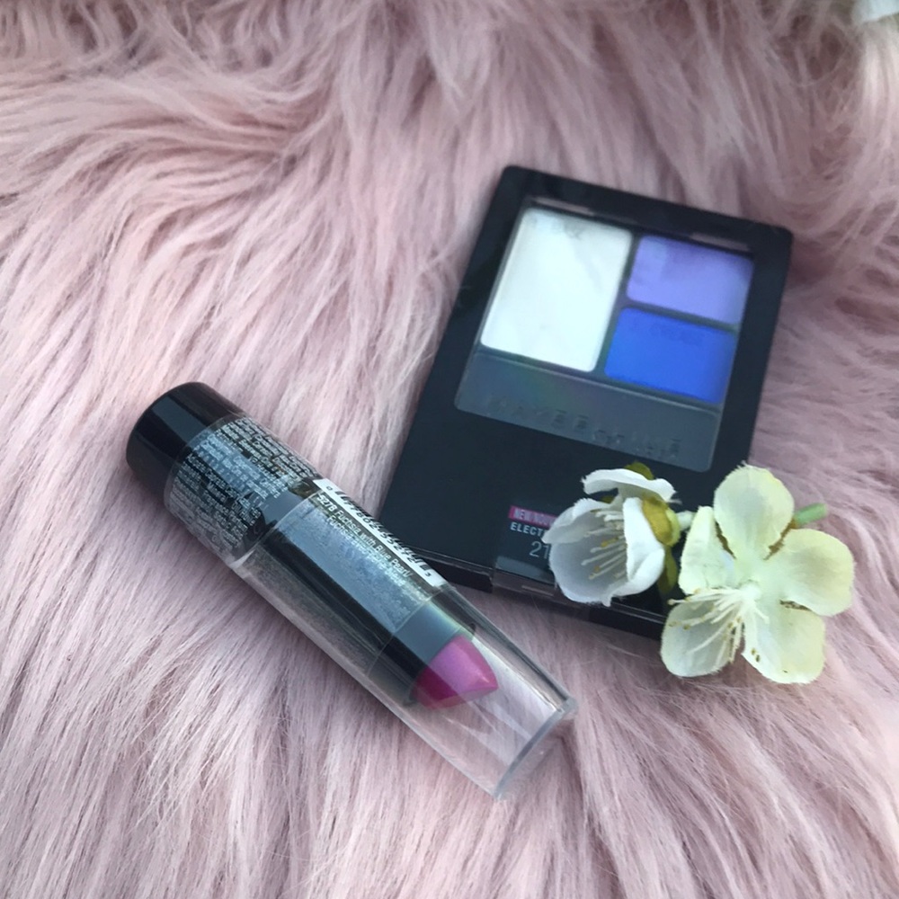 Makeup Bundle - Picture 7 of 7